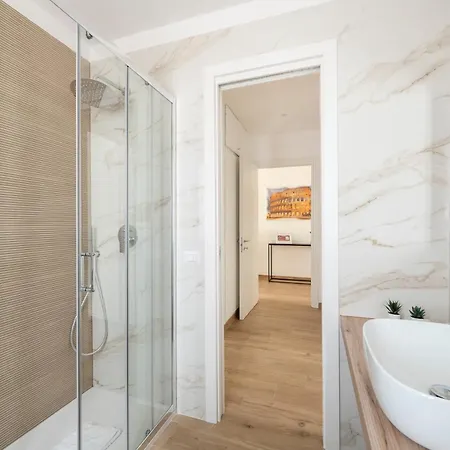 Experience -tiburtina Station 100 Mt Appartement *