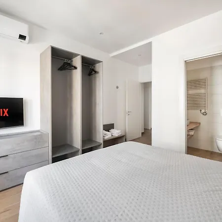 Appartement Experience -tiburtina Station 100 Mt *